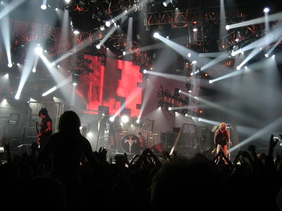 MIX Touring - Motley Crue