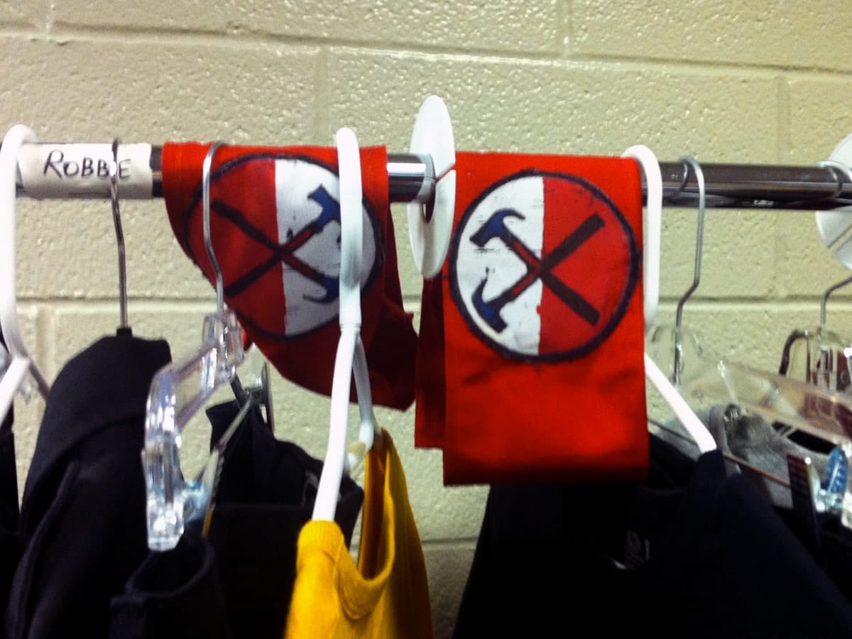 Roger Waters - The Wall - Robbie's arm bands